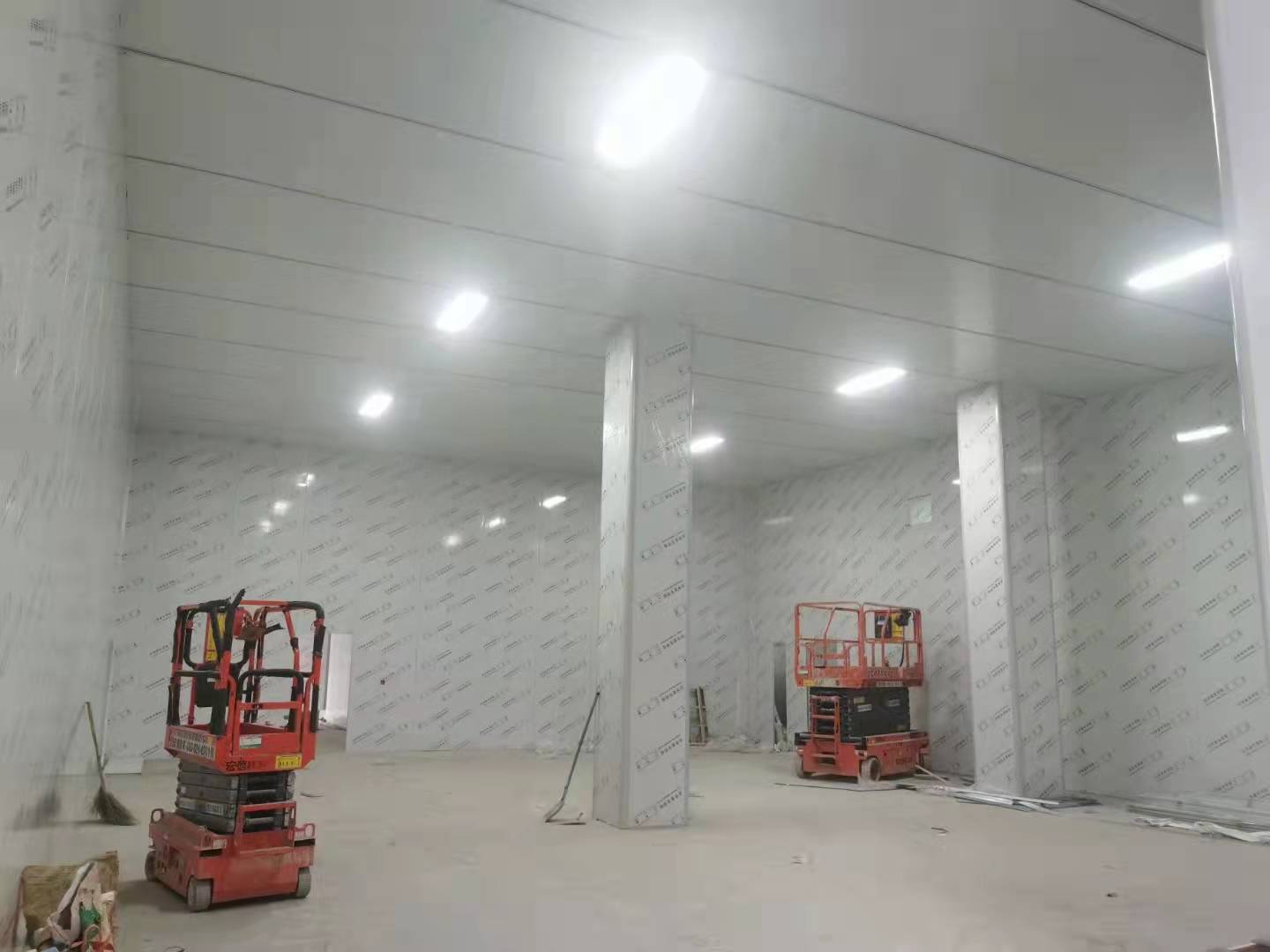 上海浦東半導(dǎo)體凈化車間裝修工程案例